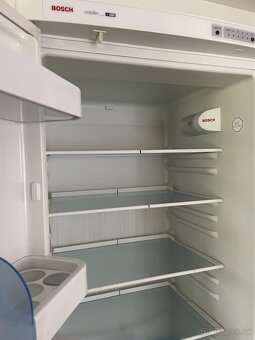 Predám chladničku Bosch KGV 39620 s mrazničkou - 4