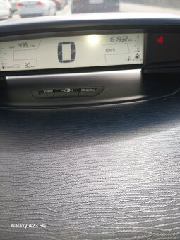Predám pojazdné auto Citroën C4 - 4