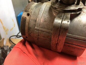 Motor Manet M90 - 4