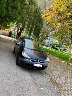 Predám Peugeot 807 2.0 HDI 100kw 6st.manuál - 4