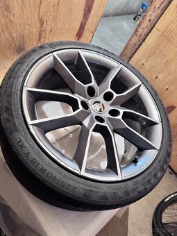 Predám elektróny Škoda R18 - 4