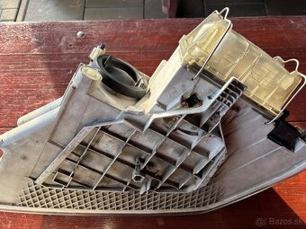 predne svetla octavia 2 - 4