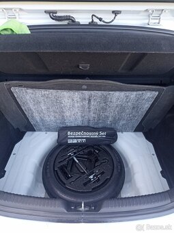 Predám s malým nájazdom 82000 km - 4