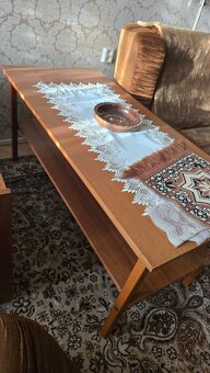 Stoly a stoličky - 4