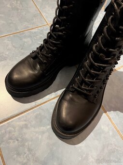 Členkové vybíjané čižmy - 4