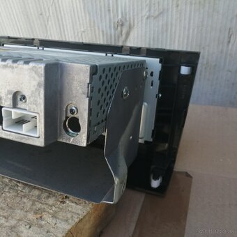 Suzuki Swift 05-10 rádio - 4