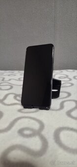 Samsung Galaxy S23 / 256GB - 4