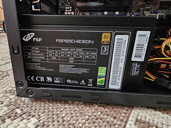 Stolný PC AMD FX 8320/R9 280X/16GB Ram - 4