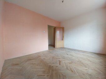 Na predaj 3 izbový byt so záhradkou - 4
