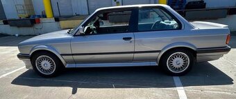 BMW E 30 325ix coupe - 4