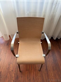 Predám moderný spálňový set – posteľ, nočné stolíky, stol - 4