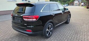 Kia Sorento - 4