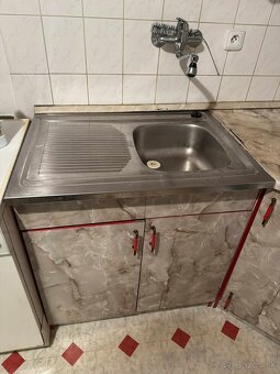 Kuchynská linka - 4