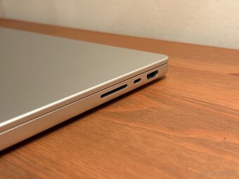 MacBook Pro 14” M3 Pro, 36GB RAM, 500GB SSD, 18c GPU - 4