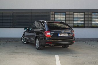 Škoda Superb Combi 2.0 TDI CR 170k Elegance DSG 2014 - 4