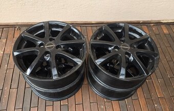 Čierne liatinové disky BORBET - 4