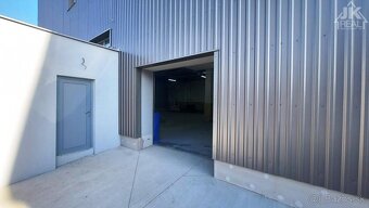 218 m2 na prízemí, vhodné na obchod, služby, sklady Prešov- - 4