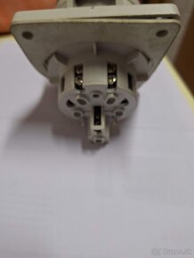 Predám funkčné zásuvky a vidlice 4P,5P, 380-415 - 4