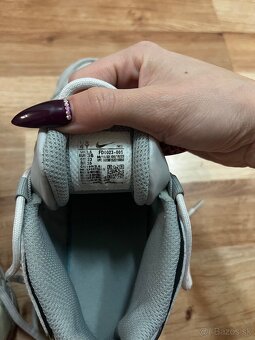 Nike air more uptempo Photon dust - 4