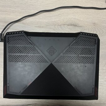 Herný notebook OMEN by HP 15-dc0021nc - 4