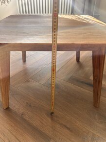 Masívny dubový stolík 65x65 cm - 4