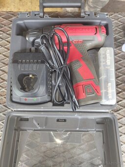 Predám aku skrutkovač Worcraft CD-12Li, 12V, Li-Ion 1.5Ah - 4