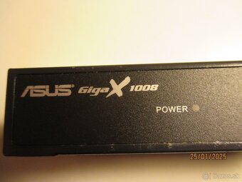 Predám používaný Asus Giga x 1008. MS1008GS - 8 portový giga - 4
