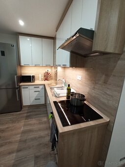 2 izbový byt, kompletná rekonštrukcia, komplet vybavenie - 4