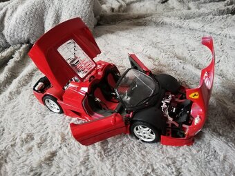 1:18 poskodeny FERRARI F50 cabrio Bburago - 4