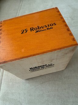 COHIBA ROBUSTOS - 4