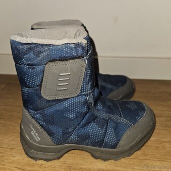 Predám QUECHUA detské čižmy na zimu (veľ. EU31) - 4