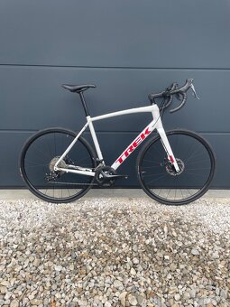 Trek Domane Al 3 Disc - 4
