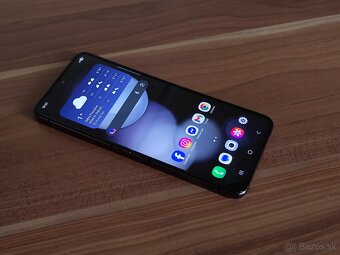 Samsung Galaxy Z Flip5 - 4