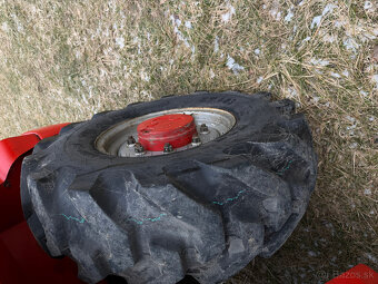 Teleskopický manipulátor Manitou MLT523 s dosahom 5 m - 4