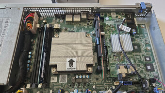 Server DELL PowerEdge R220 s i3 4. generácie - 4