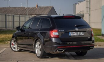 Škoda Octavia Combi 2.0 TSI RS DSG - 4