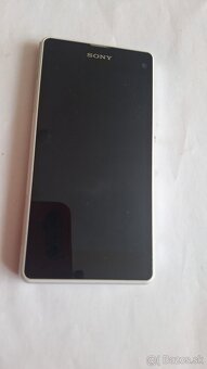 Sony Xperia Z1 Compact (D5503) - 4