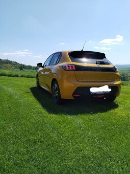 Peugeot 208 - 4