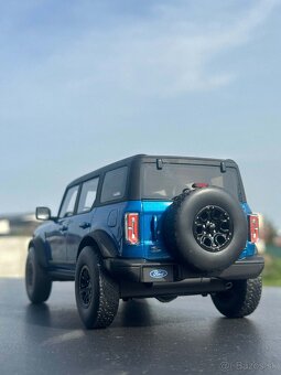 FORD zberatelsky model v mierke 1:18. - 4