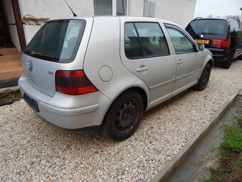 VW Golf 4 - 4
