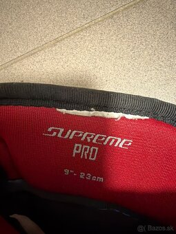 Hokejová výstroj - 4