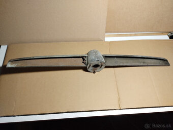 Tatra 603-lišta do zadného nárazníku - 4
