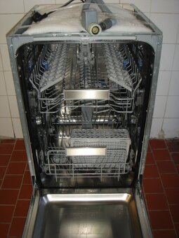 umývačka riadu - myčka - 4