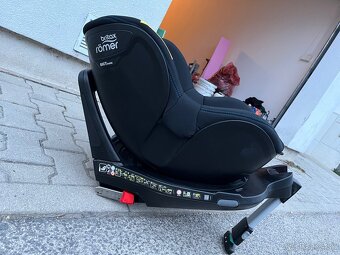 Britax Romer Dualfix M i-size - 4
