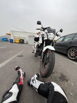 Honda CB125F - 4