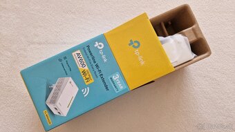 TP-LINK Wi-Fi powerline extender (TL-WPA4220) - 4