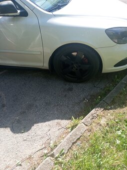 Predám elektróny na zimných gumách 225/45/R17 - 4