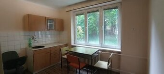 2-izbový priestor na Miletičovej ulici - 4