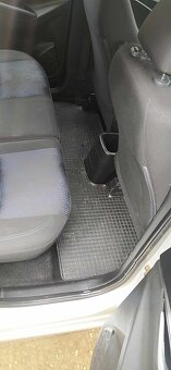 Hyundai ix20 - 4