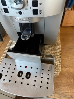 Kavovar Delonghi - 4